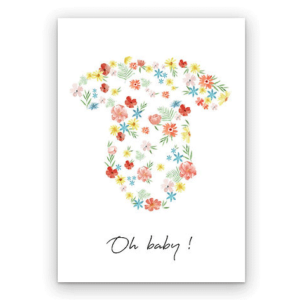 ✓ Envie d’écrire un petit mot à quelqu’un qui vous est cher ?  Avec son verso blanc, cette carte vous laissera le loisir d’y écrire ou dessiner ce qui vous plaît !
✓ Format : 10 x 15 cm – recto-verso
✓ Imprimé sur du papier 100% recyclé
✓ Dessin et impression par l’Onomatopée à Bruxelles
✓ Sans enveloppe